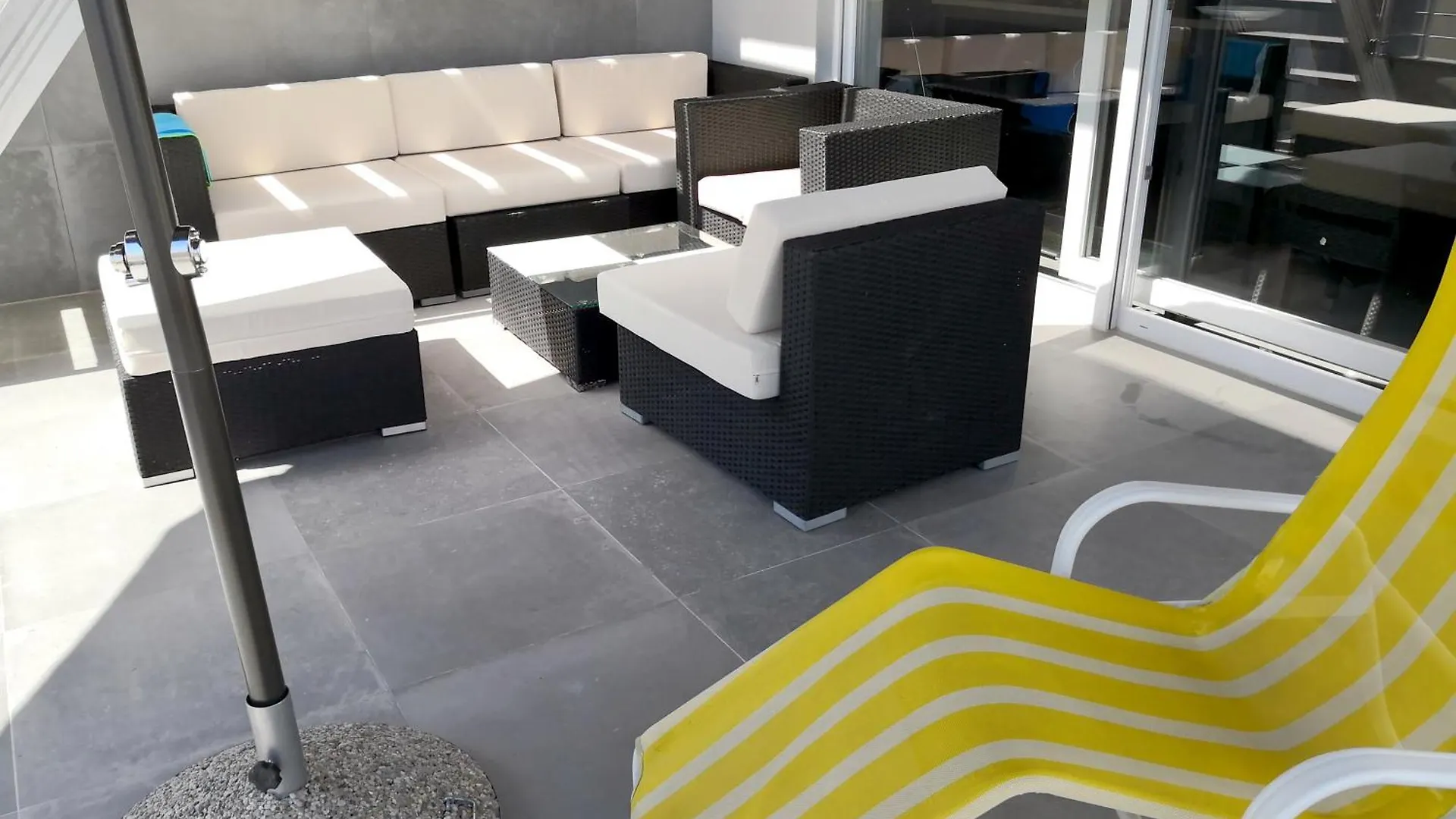 Maun Apartment Mandre 0*,  Croatia