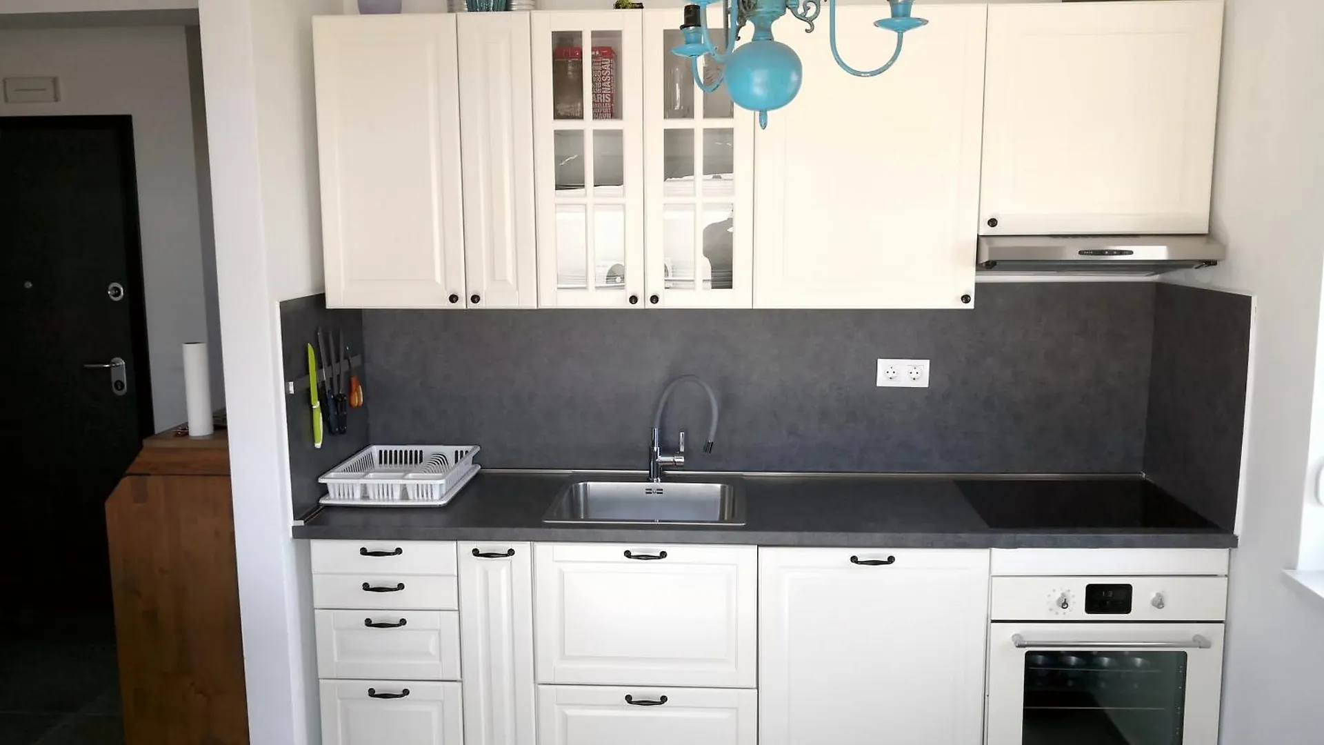 Maun Apartment Mandre